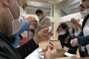 2.500 estudiantes del Nivel Superior son protagonistas del operativo de vacunación contra el COVID-19 en Mendoza