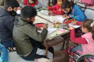 El Programa “Acompañar: Puentes de Igualdad II” llegó a 43 escuelas de la zona Este