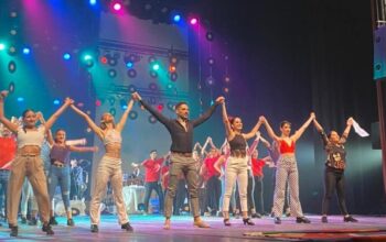 El Instituto F. Chopin cerró el año con la obra “Mendoza entre vinilos”