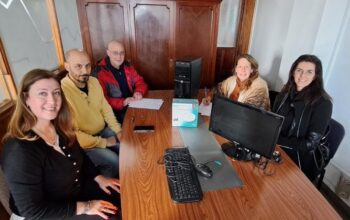 Educación Superior recibió insumos informáticos para dictar una carrera a distancia