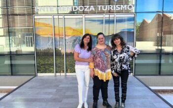 La primera egresada del Nivel Superior de Mendoza en Turismo y Hotelería, con síndrome Down, se reunió con autoridades del Ente Mendoza Turismo
