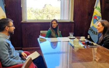 El I.E.S. N° 9-023, el Ministerio de Defensa y Pupilar de Mendoza firman importante convenio