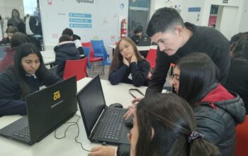 Más de 1.400 docentes certificarán su formación en competencias pedagógicas digitales