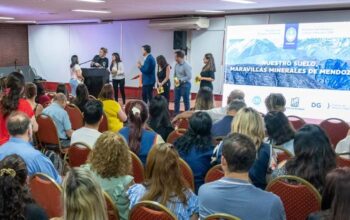 Masiva inscripción docentes para el curso: “Nuestro suelo, maravillas minerales de Mendoza”.