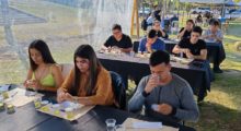 Una estudiante del IES 9-029 ganó el concurso de Jóvenes Catadores de aceite de oliva