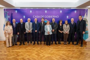 García Zalazar junto a distintas autoridades participaron de la firma del acta de adhesión por la Expo Educativa 2025