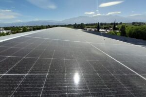 El IES 9-015 funciona con el 100% de su energía eléctrica renovable
