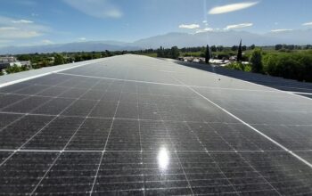 El IES 9-015 funciona con el 100% de su energía eléctrica renovable