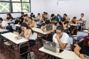 Comenzó el examen de ingreso para Educación Superior