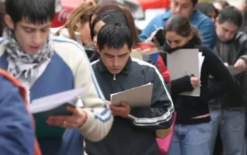 El secundario ya no alcanza: el terciario se impuso como llave para conseguir empleo en Argentina